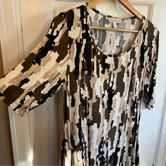 Dana Buchman Brown Tunic with Scoop Neck 3/4 Sleeves - Picture 3 of 5